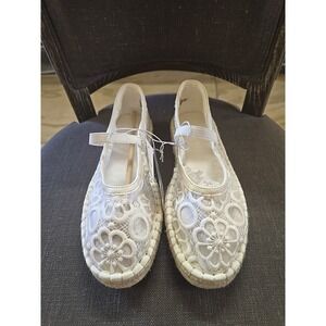 Women's Celia Floral Lace Mary Jane Espadrille Flat with Memory Foam Insole 7.5